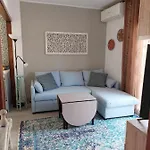 Cozy Penthouse With Excellent Location Appartamento