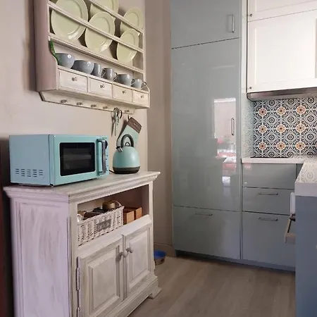 Cozy Penthouse With Excellent Location Appartamento *