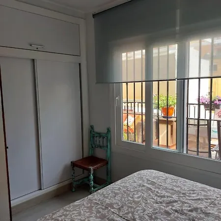 Cozy Penthouse With Excellent Location 아파트 *
